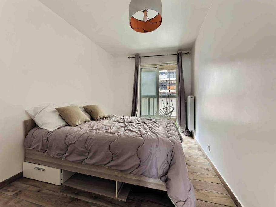 1 Min To With Parking 3 Bedroom Flat * Nizza