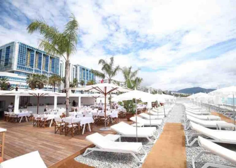 Appartamento 1 Min To With Parking 3 Bedroom Flat Nizza