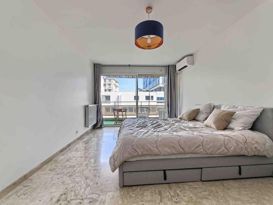 1 Min To With Parking 3 Bedroom Flat Apartment
